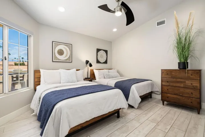 53-web-or-mls-LFTorrey_OPMG_0925_053