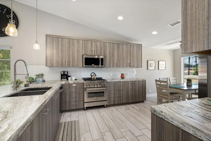 18-web-or-mls-LFTorrey_OPMG_0925_018
