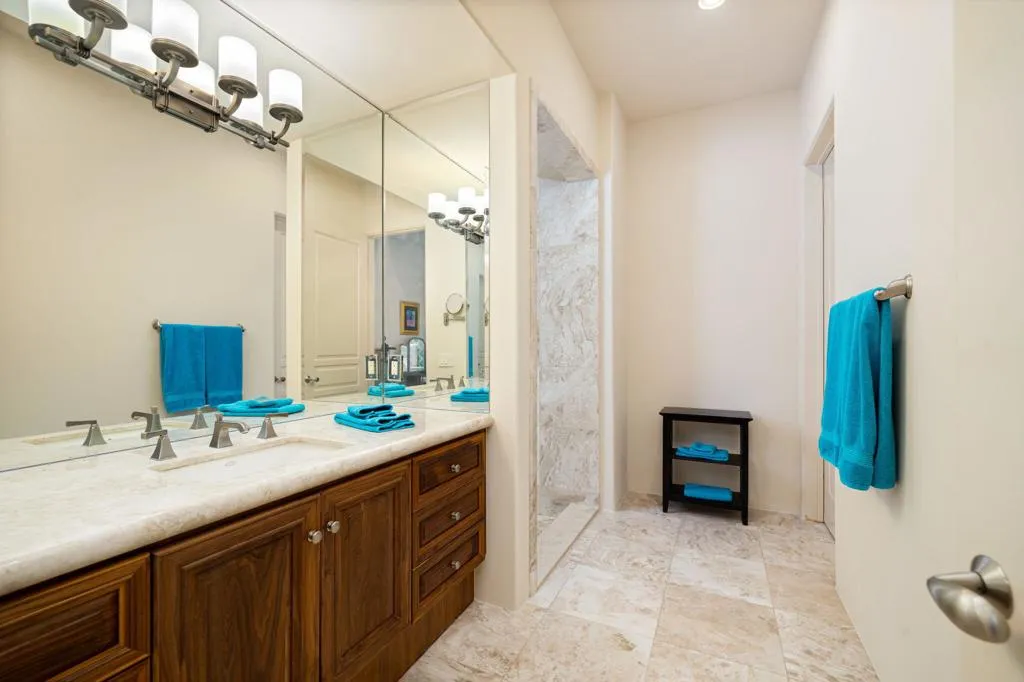 Guest Bath 3