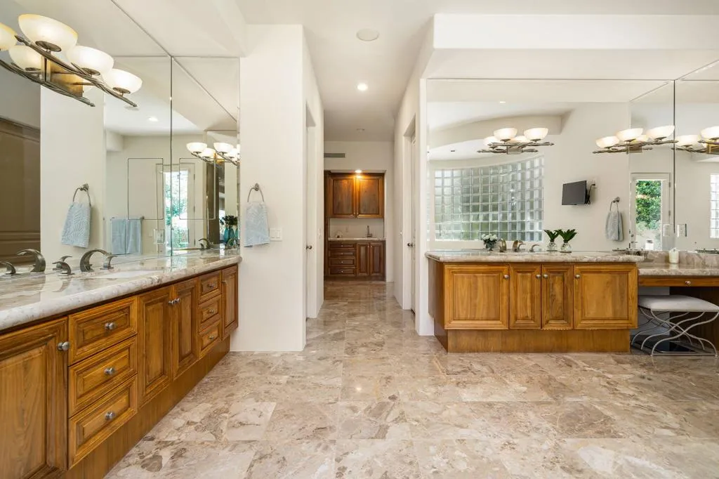 Primary Dual Vanities