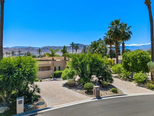 155 Waterford Circle