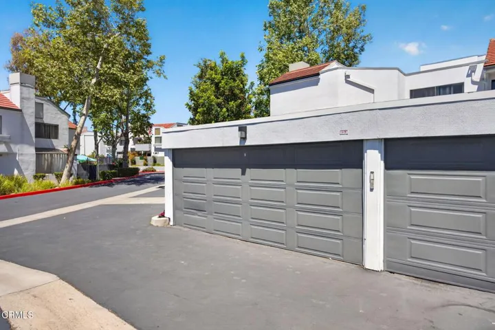 33-web-or-mls-Upmarket Media-1230Tiv007