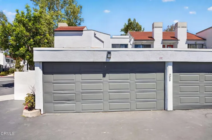 32-web-or-mls-Upmarket Media-1230Tiv005