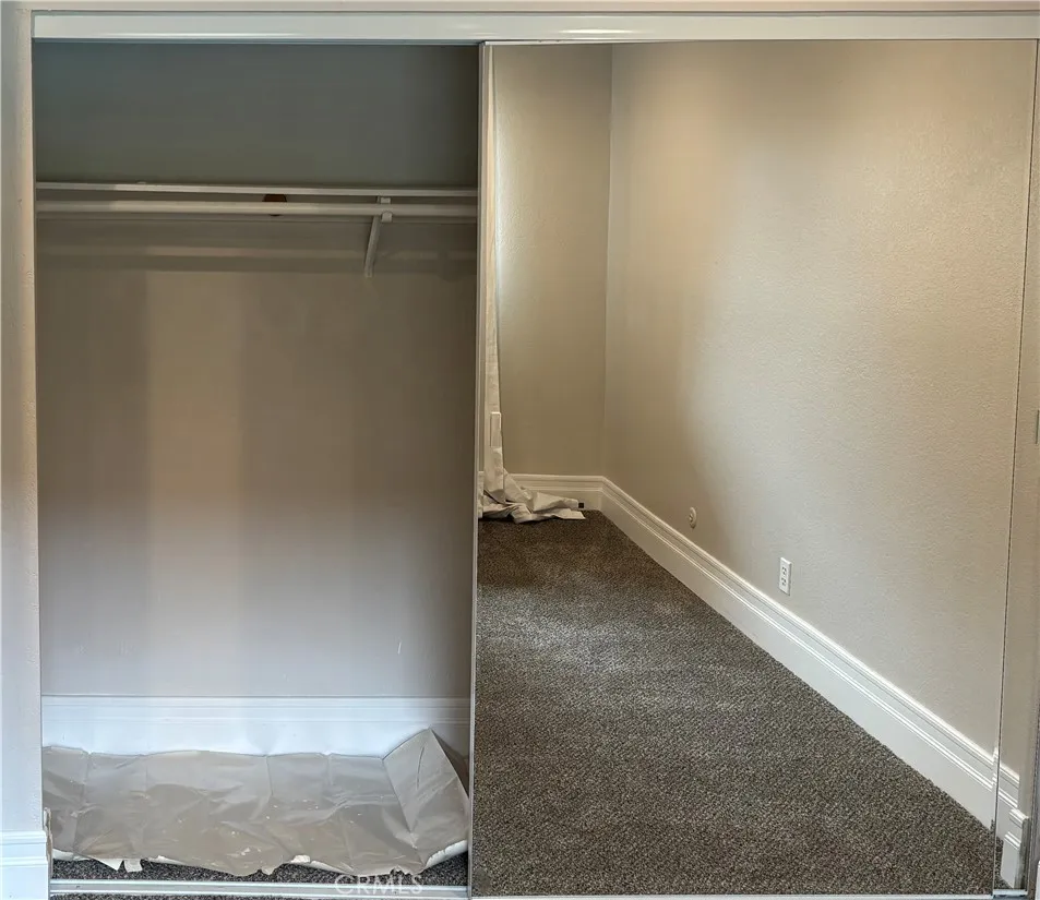 2nd Bedroom Closet