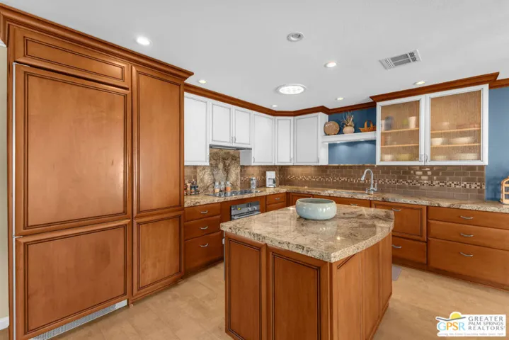 72853 Don Larson Lane, Palm Desert, California 92260
