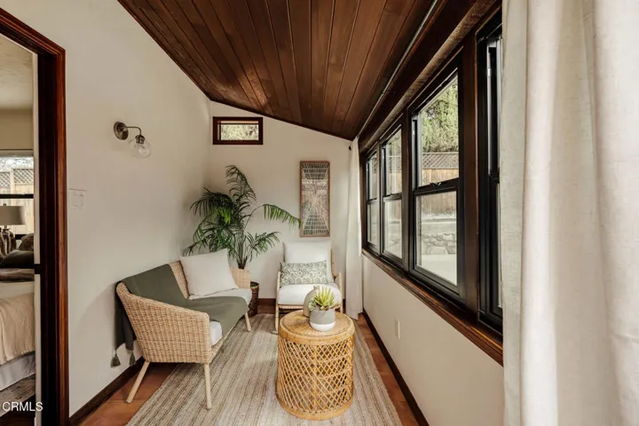 10166 Silverton Tujunga Listed by Robbyn