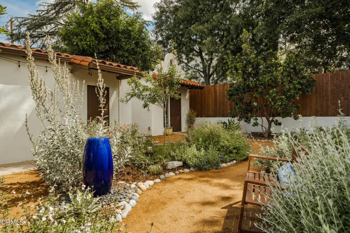 10166 Silverton Tujunga Listed by Robbyn