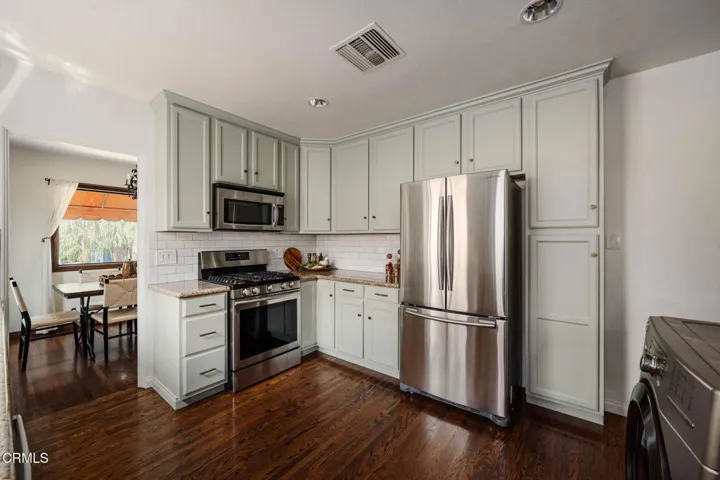 10166 Silverton Tujunga Listed by Robbyn