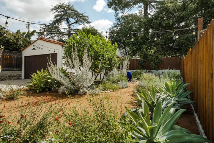 10166 Silverton Tujunga Listed by Robbyn