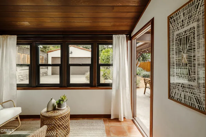 10166 Silverton Tujunga Listed by Robbyn