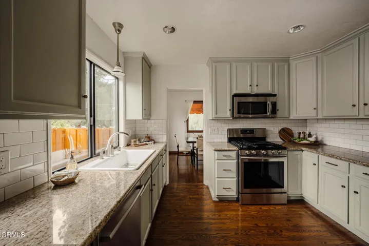 10166 Silverton Tujunga Listed by Robbyn