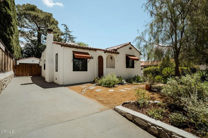 10166 Silverton Tujunga Listed by Robbyn