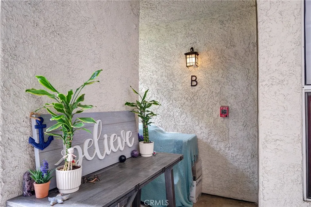 Entry way