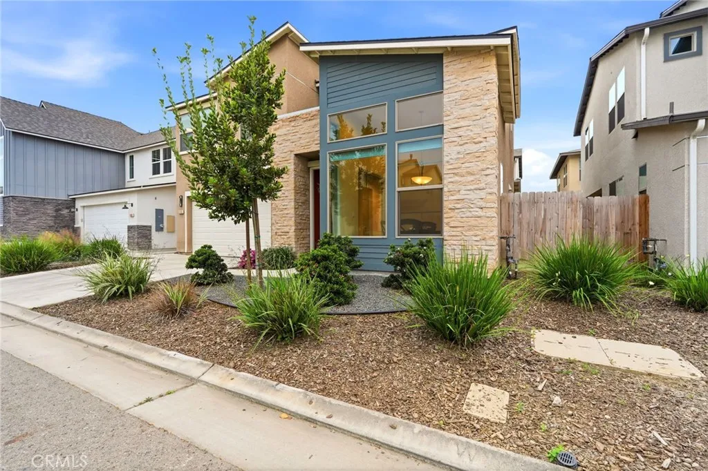 3345 W Florence, Visalia, California 93277 — photo 4