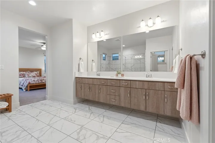 3345 W Florence, Visalia, California 93277