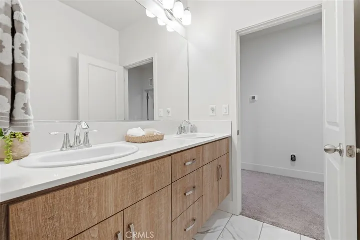 3345 W Florence, Visalia, California 93277