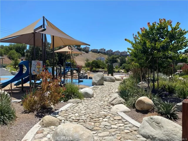 631 Benson Way, Thousand Oaks, California 91360