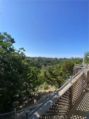 631 Benson Way, Thousand Oaks, California 91360