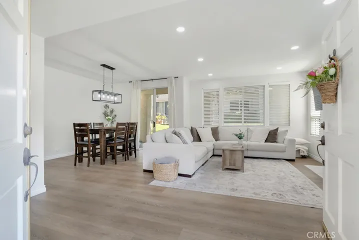 272 Fieldstone Way A, Simi Valley, California 93065