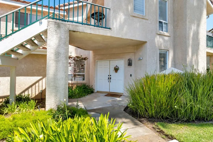 272 Fieldstone Way A, Simi Valley, California 93065