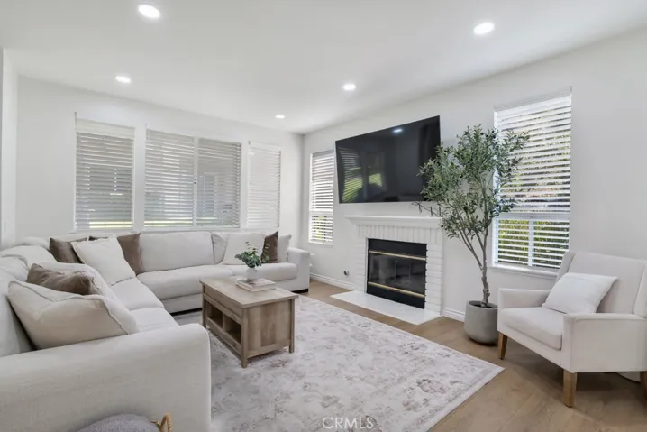 272 Fieldstone Way A, Simi Valley, California 93065