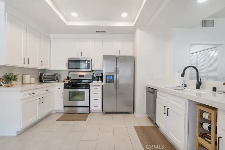 272 Fieldstone Way A, Simi Valley, California 93065