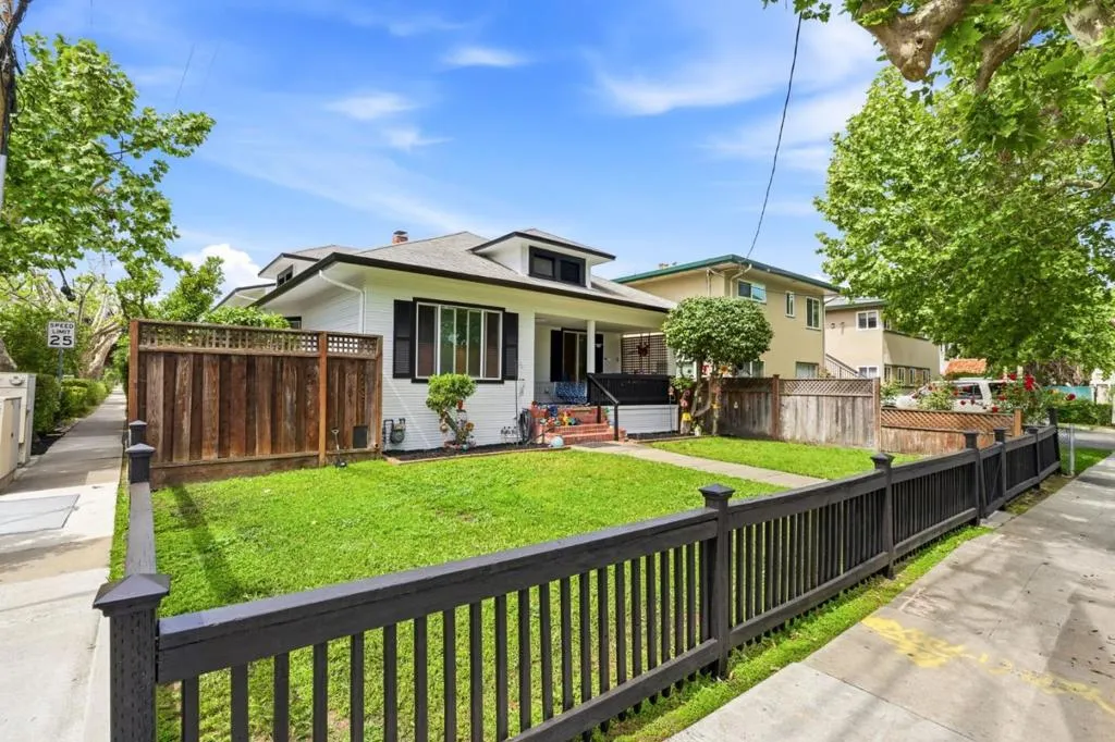 1263 Park