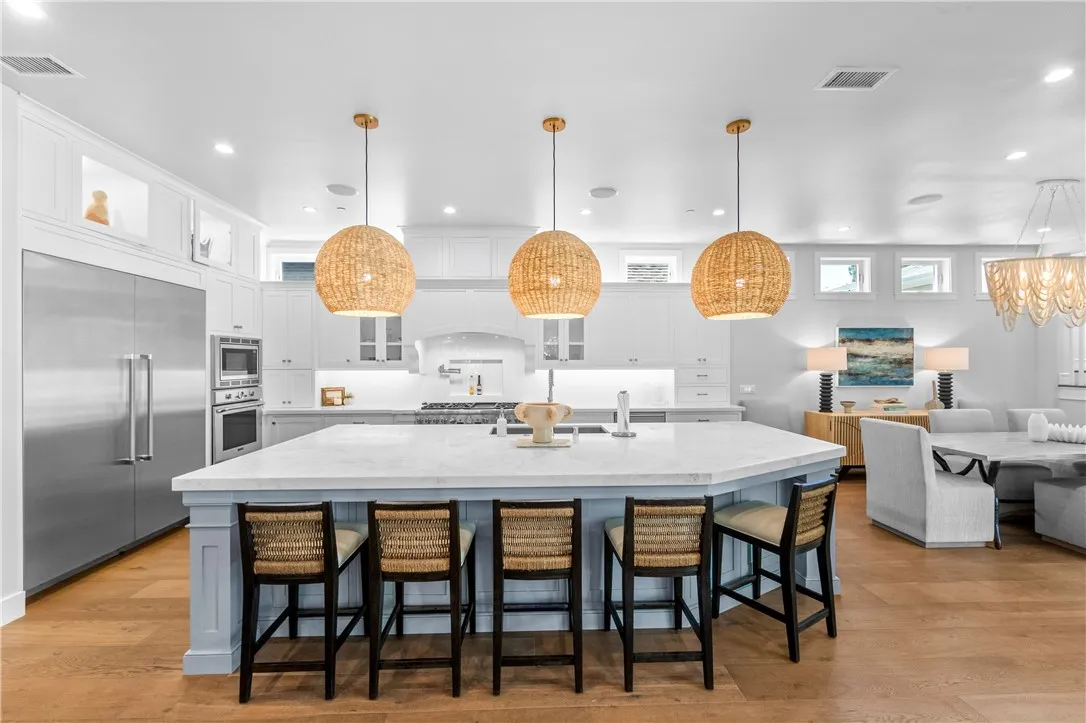 Island with seating for 5