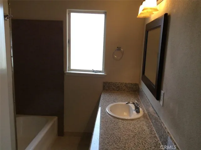 537 W University, Fresno, California 93705