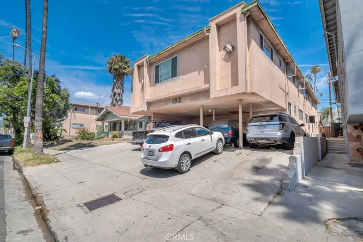 132 N Normandie, Los Angeles, California 90004