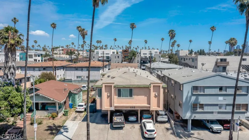 132 N Normandie, Los Angeles, California 90004
