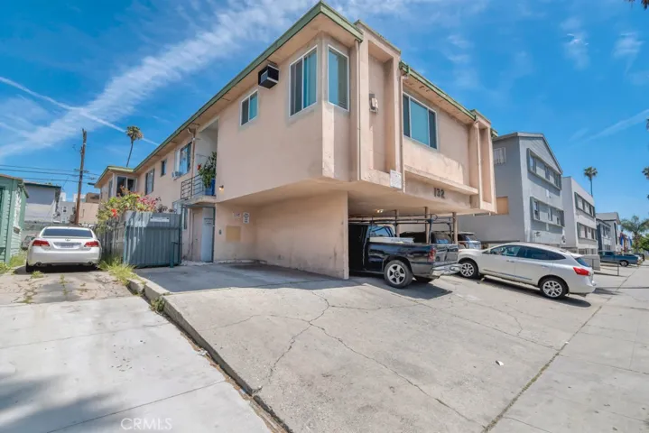 132 N Normandie, Los Angeles, California 90004