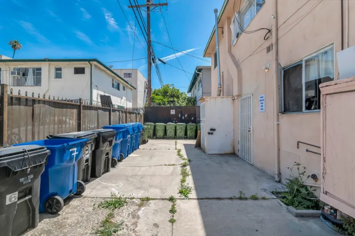 132 N Normandie, Los Angeles, California 90004