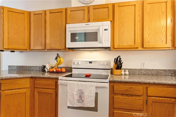 205 Island View, Lakeport, California 95453