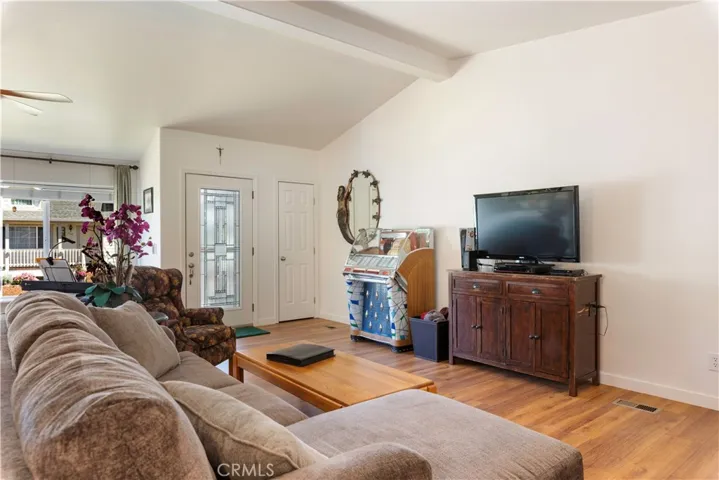 205 Island View, Lakeport, California 95453