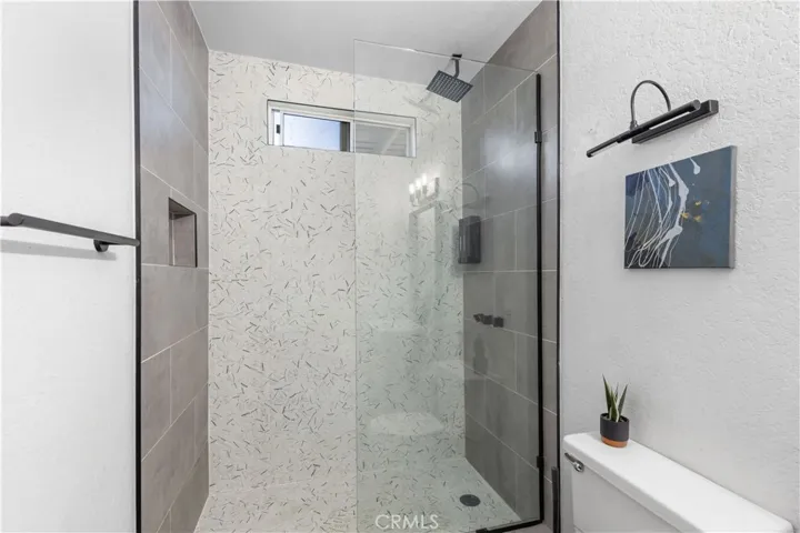 2nd Floor Bathroom