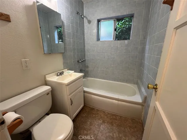 6718 Comet, Los Angeles, California 90042