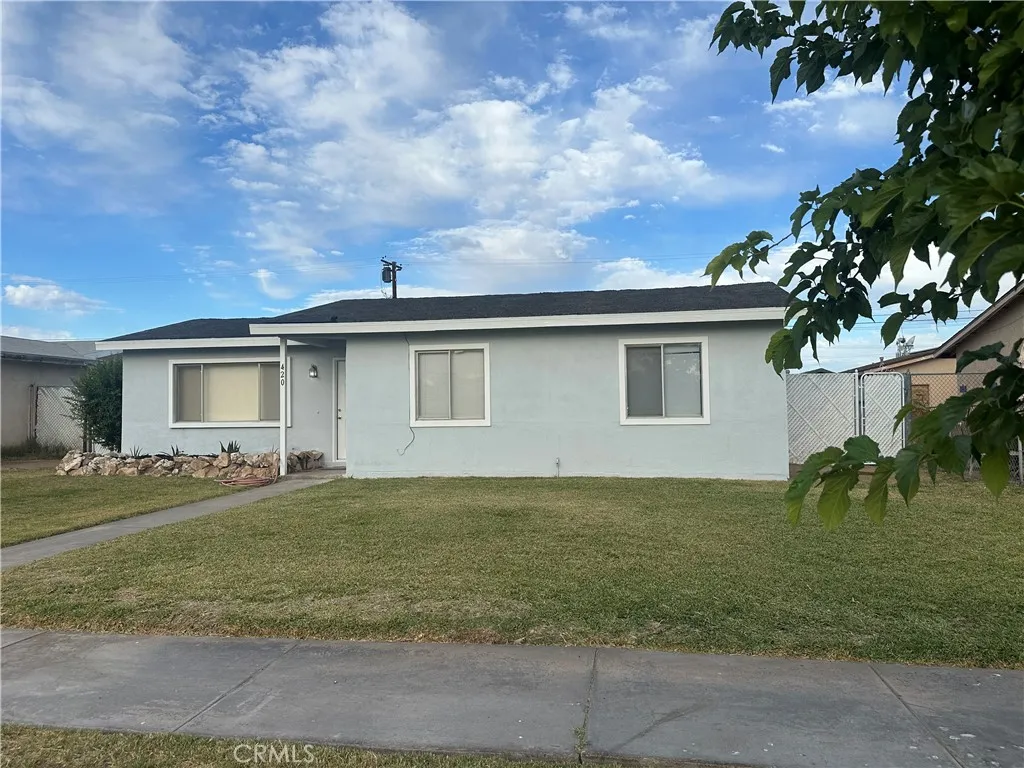 420 S 4th St