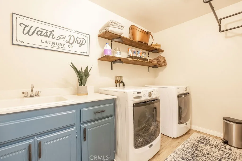 UPSTAIRS LAUNDRY