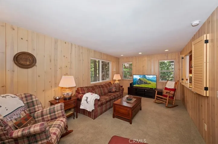 28018 Peninsula, Lake Arrowhead, California 92352