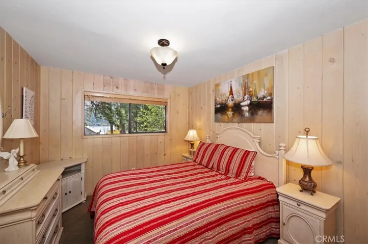 28018 Peninsula, Lake Arrowhead, California 92352