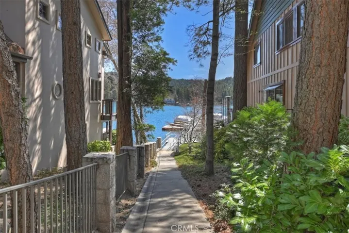 28018 Peninsula, Lake Arrowhead, California 92352