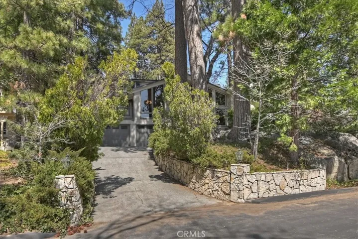28018 Peninsula, Lake Arrowhead, California 92352