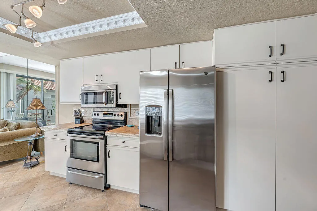 79803OlympiaFields,LaQuinta,CA92253-03
