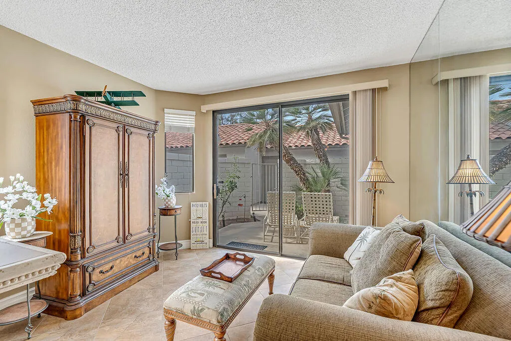 79803OlympiaFields,LaQuinta,CA92253-06