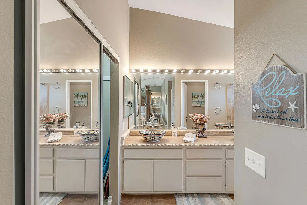 79803OlympiaFields,LaQuinta,CA92253-24