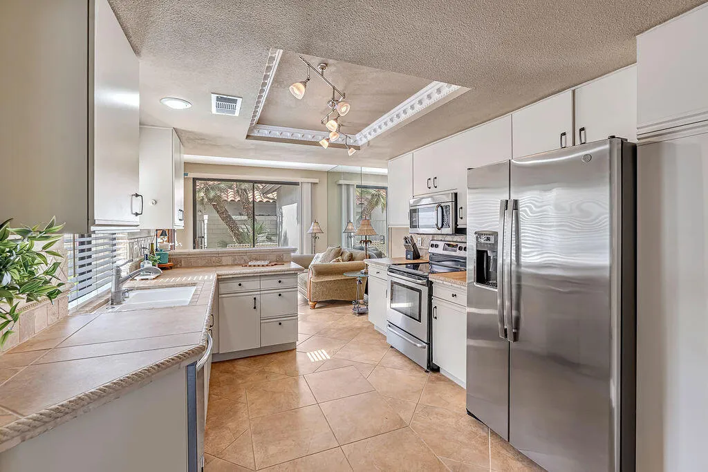 79803OlympiaFields,LaQuinta,CA92253-02