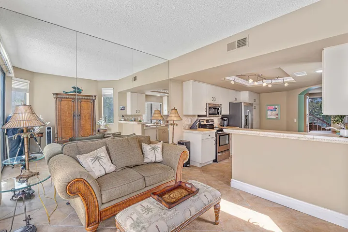 79803OlympiaFields,LaQuinta,CA92253-10
