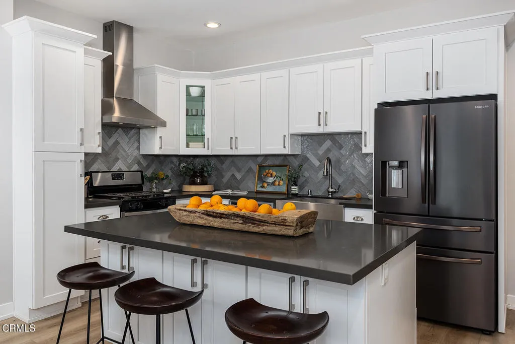 2040 N Madison Ave 023-mls
