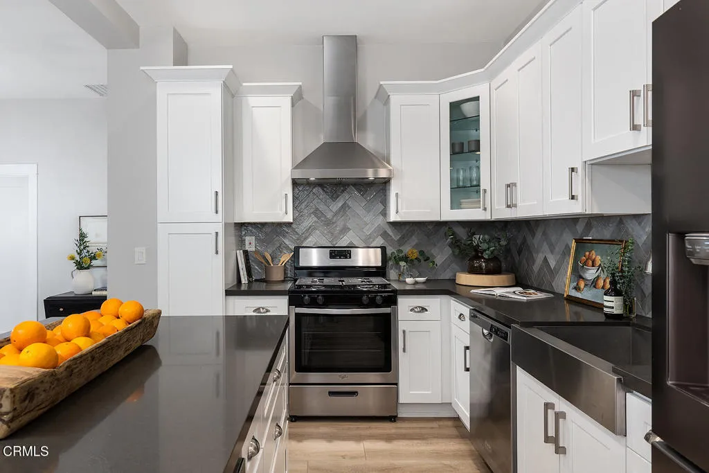 2040 N Madison Ave 025-mls